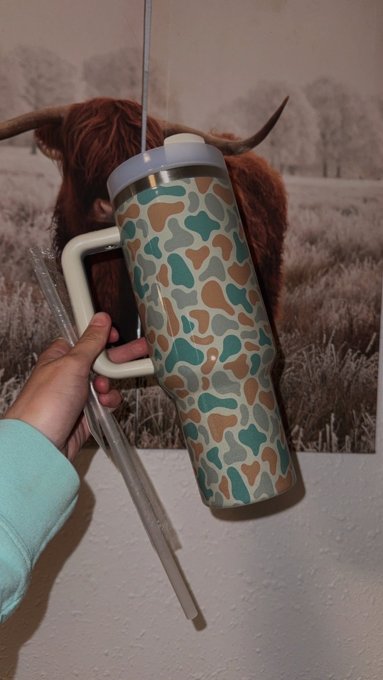 Camo Tumbler with straw 40oz
