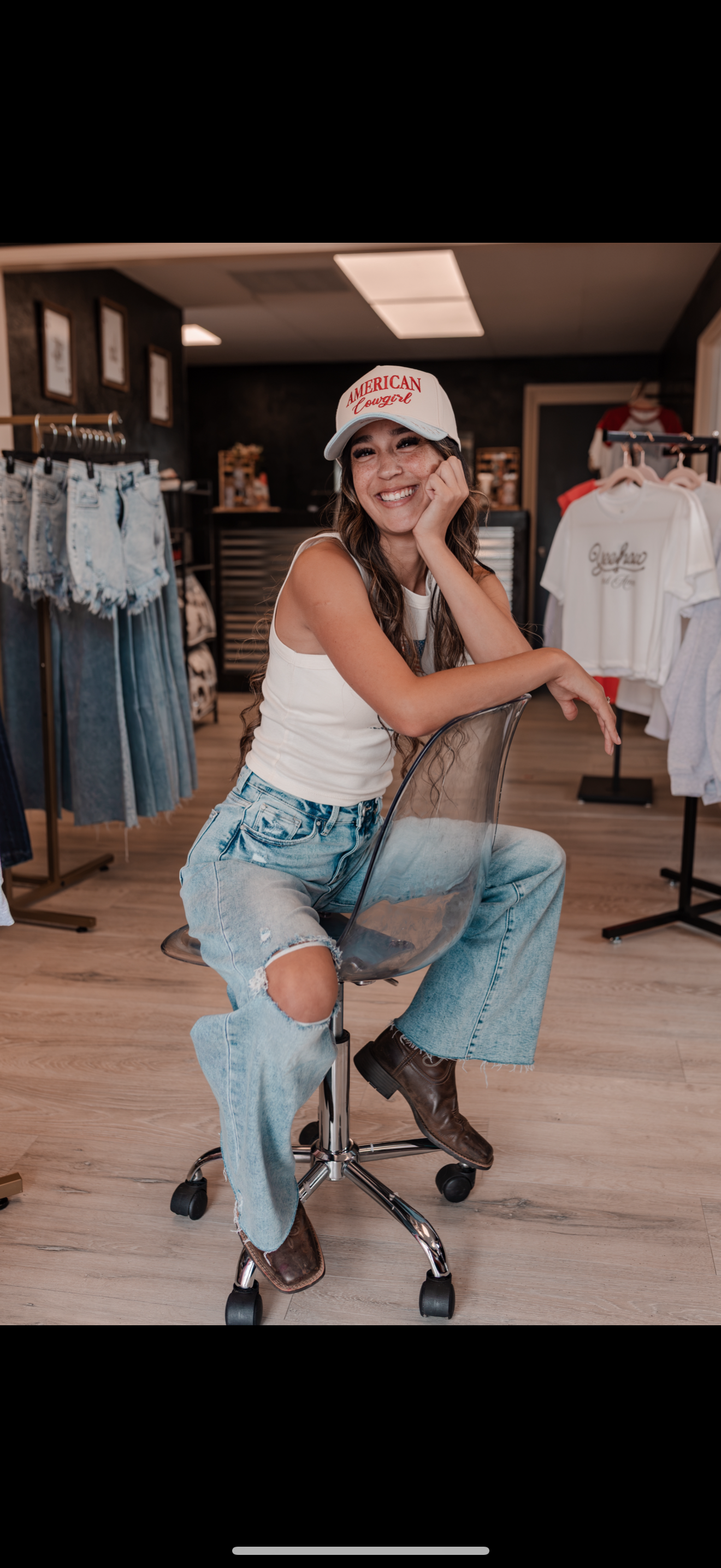 Light wash Wide Leg Jeans